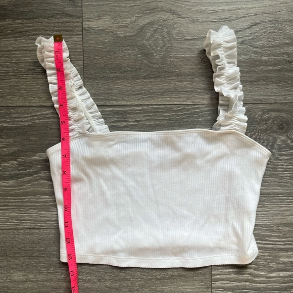 Aritzia Sunday Best White Firecracker Ruffle Strap Ribbed Crop Top Size M Summer - Picture 7 of 7
